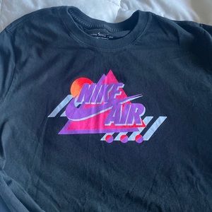 Nike Graphic Tee L